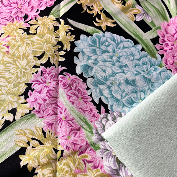 Half Metre Heaven: Kaffe Fassett Collective | August 2023 'Hyacinthus' Contrast PWPJ123 with Ice Green
