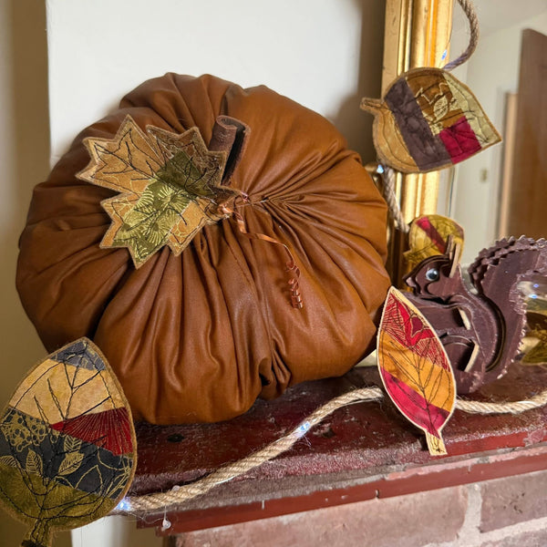 INSTRUCTIONS: Outdoor Waxed Fabric Pumpkin: PRINTED VERSION