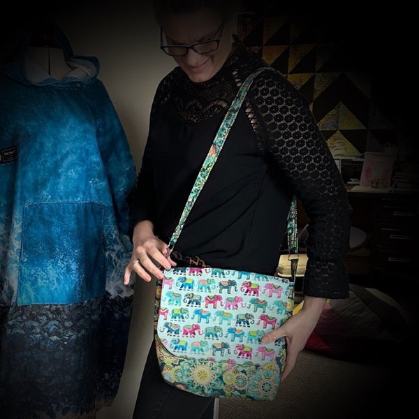 SAMPLE SALE: Item 24: Makower Messenger Bag in 'Jaipur' fabrics