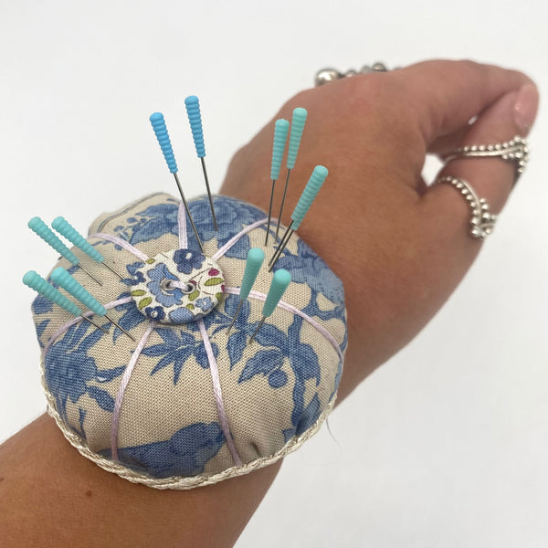 FABRIC + ACCESSORIES KIT: Handy Elasticated Pin Cushion: Tilda Chic Escape (Assorted Colours - Will Vary)