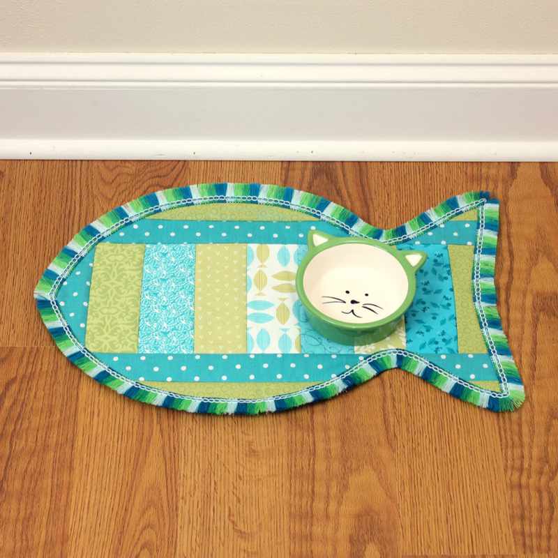 June Tailor Quilt As You Go: 'Pet Placemat' Pattern Printed on Fusible Fleece: JT1439 FISH