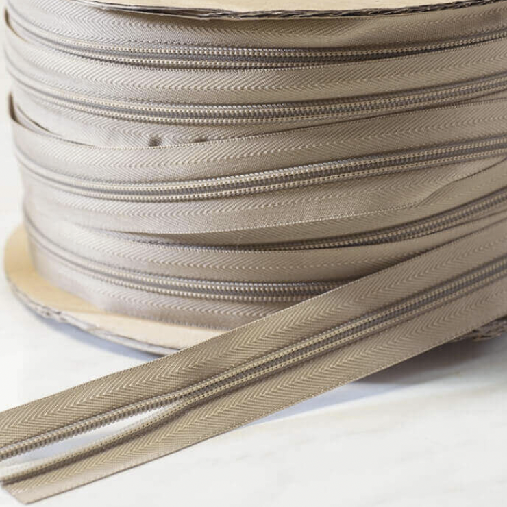 Zipper Tape BY THE METRE: Size 5: BEIGE