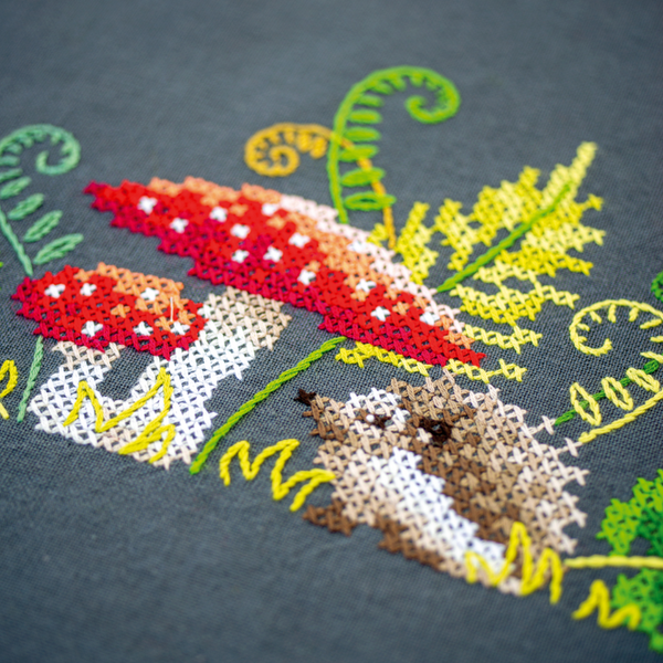 VERVACO: Pre-Printed Embroidery TABLECLOTH Kit: Little Hedgehog with Ferns