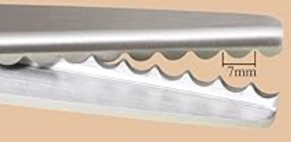 TOOL: Scallop-Edge Pinking Shears