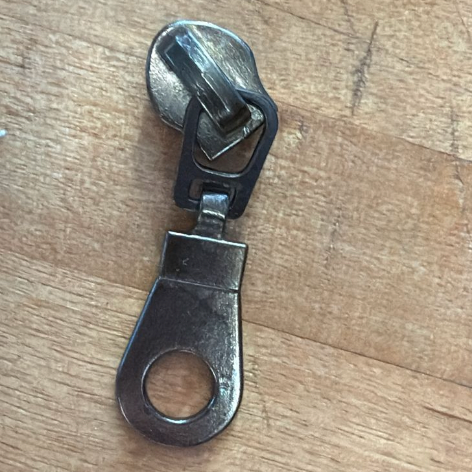 HARDWARE: Metal Zip Slider with Chunky Zip Pull with Circle Cutout: SI ...