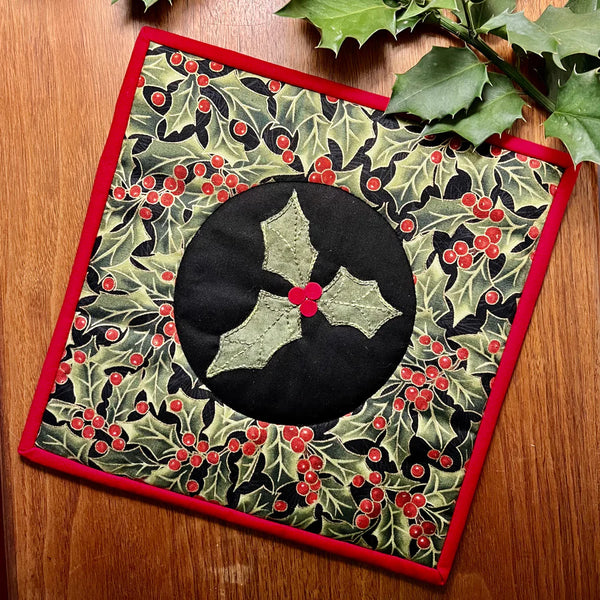 KIT: Chandler's Cottage 'Soiree Christmas Holly Placemat'