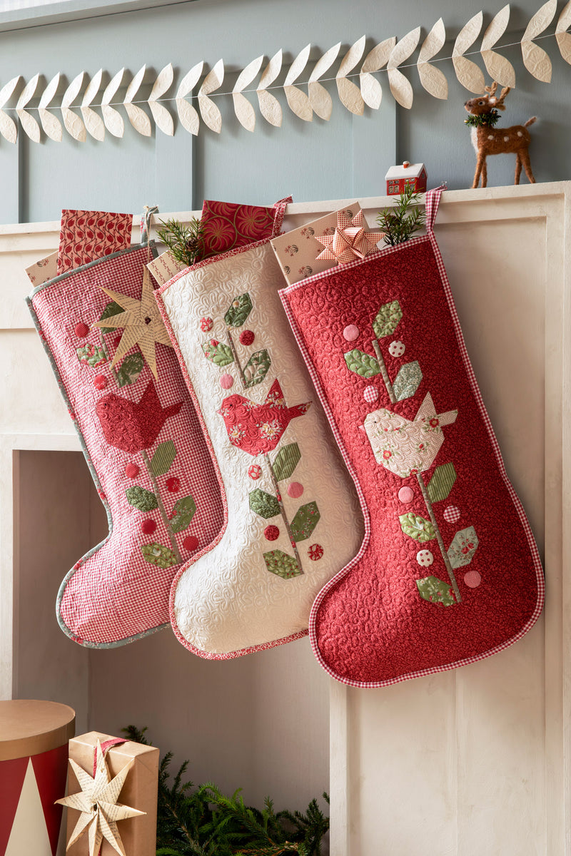 Tilda | Merry Little Christmas: TD100622 'Carol' Burgundy: by the ½m