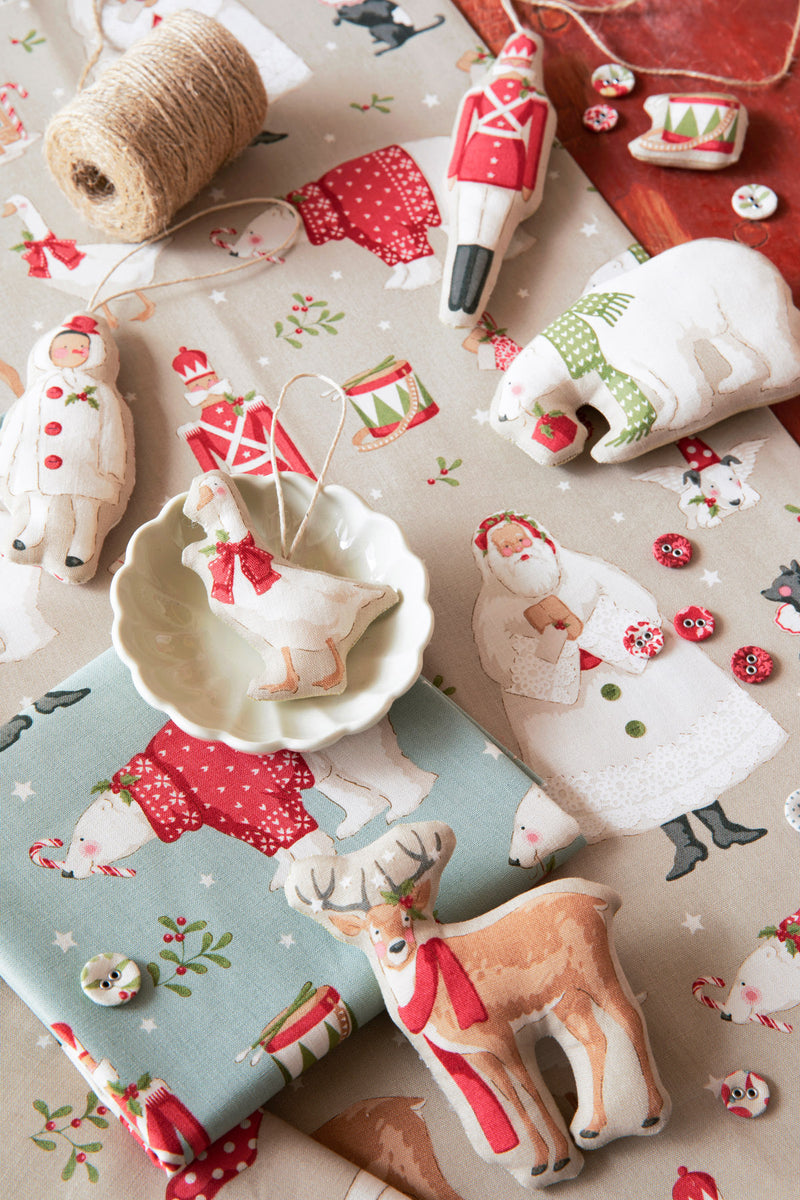 Tilda | Merry Little Christmas: TD100630 'Winterfriends' Duckegg: by the ½m