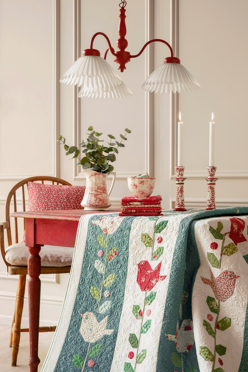 Tilda | Merry Little Christmas: TD110142 'Eve' Petrol: by the ½m