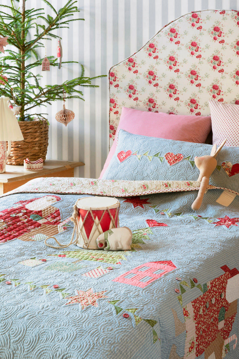 Tilda | Merry Little Christmas: TD110149 'Noel' Taupe: by the ½m
