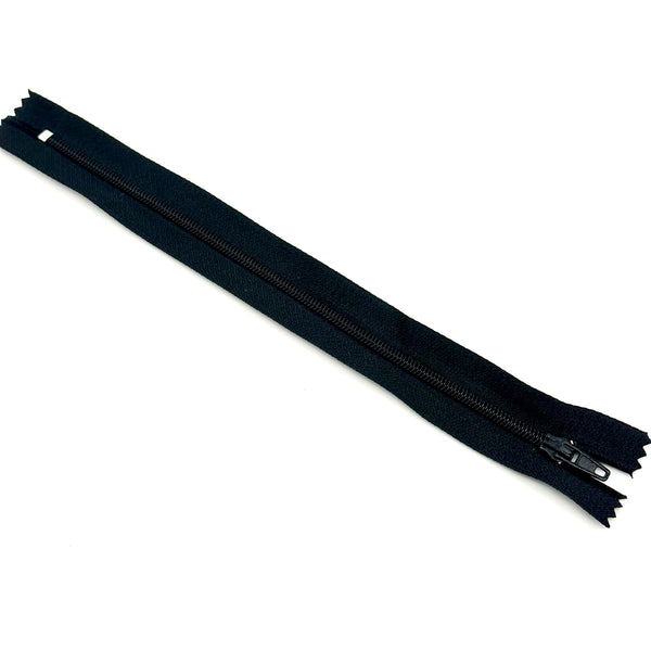 NYLON COIL ZIPPER: 8" length: Black