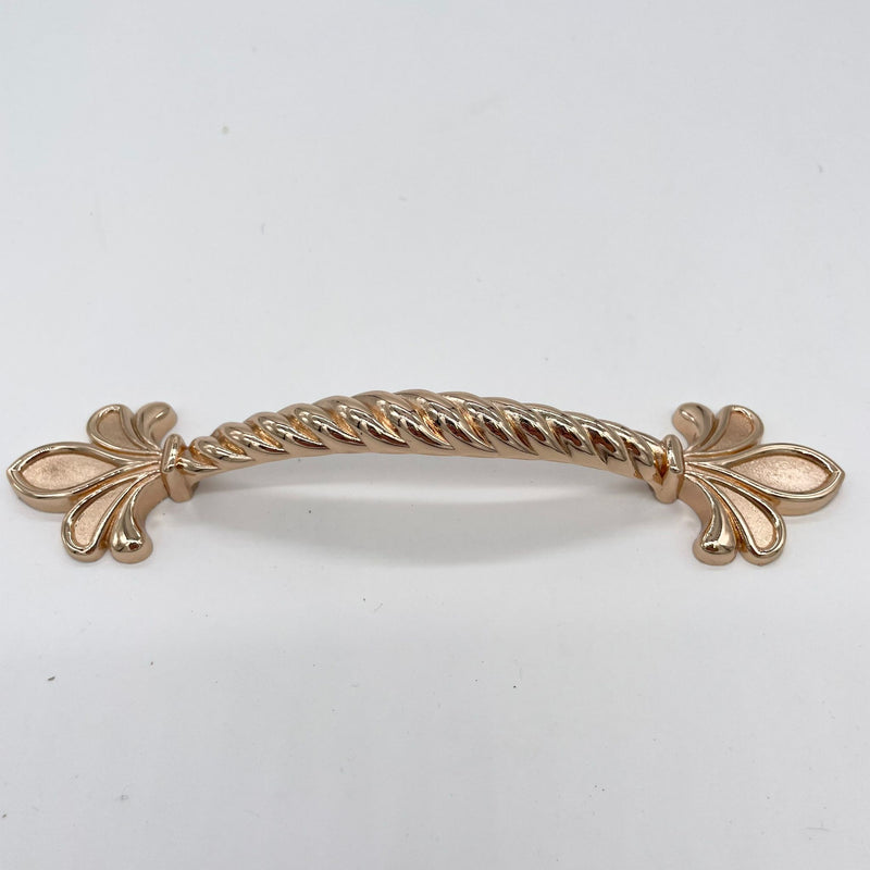 HARDWARE: 155mm Fleurs De Lys Door Handle in Light Gold