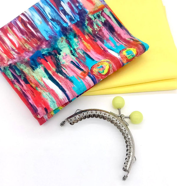 FABRIC KIT + HARDWARE: 8.5cm Kiss Clasp Purse: FQ George Mendoza 'Reflections' Kaleidoscope + FQ Buttercup