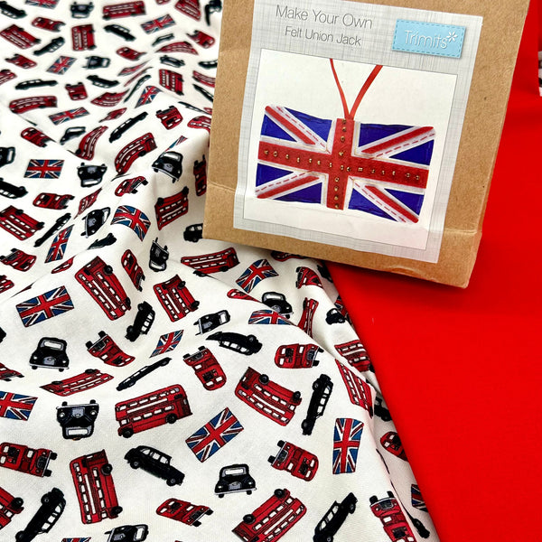 SPECIAL BUY: ½m Makower | London Revival 'Bus Scatter' Cream 984/Q + ½m Red + FREE Trimits 'Union Flag' Felt Kit