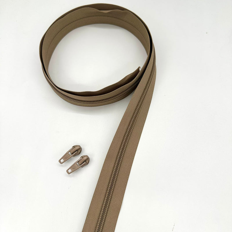 ZIP BUNDLE: Precut 1 METRE Zipper Tape + 2 Plain Pulls: Size 5: Beige