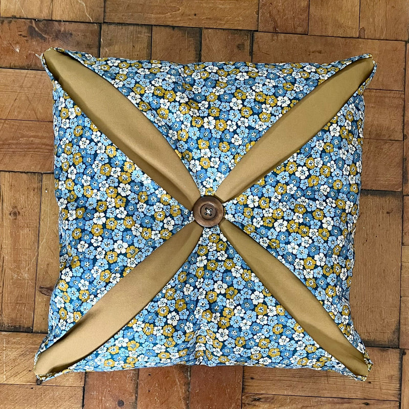 INSTRUCTIONS: Reversible Cathedral Window Style Cushion: DIGITAL DOWNLOAD