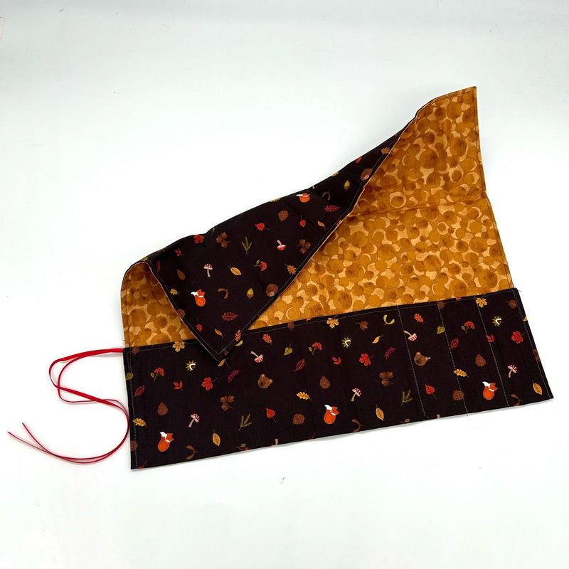 SAMPLE SALE: 26BY: 2 in 1 Napkin and Cutlery Roll (Approx 12½” x 15½”)