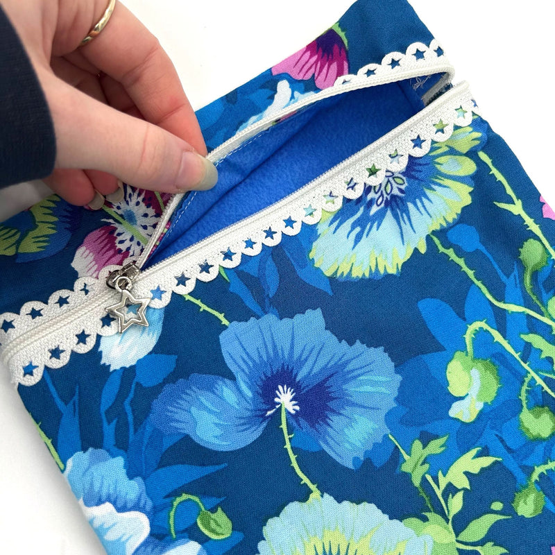 SAMPLE SALE: 26CR: Kaffe Fassett Collective Blue Floral Flat Lace Zip Pouch