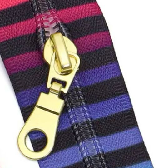 ZIP SPECIAL BUY: Precut 1 METRE Zipper Tape + 2 Zip Pulls: SIZE 5: Rainbow/Black Stripe with Gold colour pulls