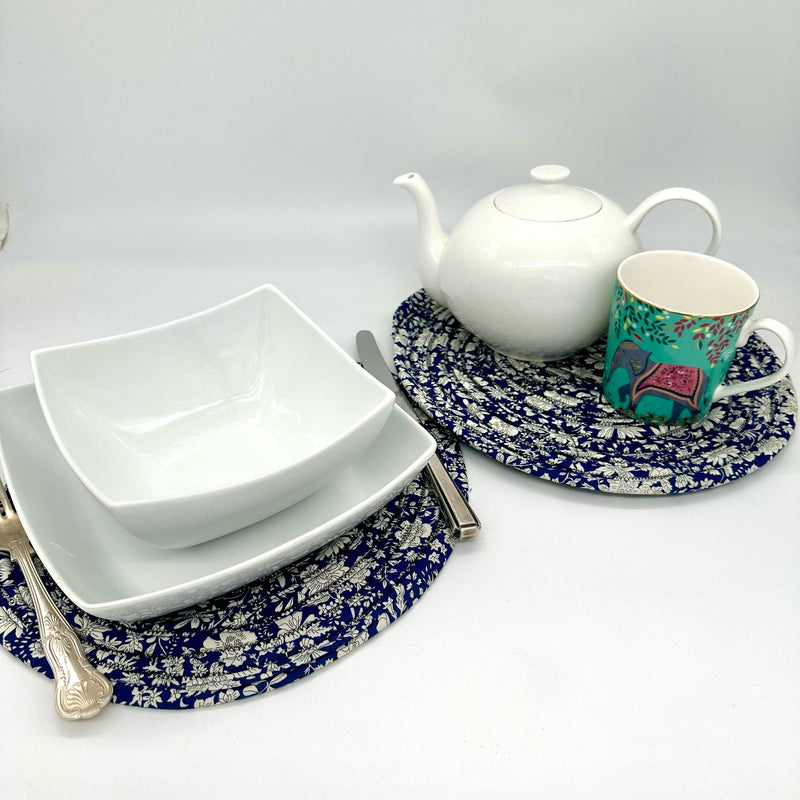 INSTRUCTIONS: Fabric Roll Placemats: PRINTED VERSION