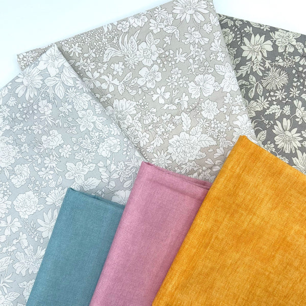 FAT QUARTER BUNDLE: 6 x FQ: Emily Blossom in Clay, ⁠Parchment, ⁠Silver Birch + Linen Texture: Makower B4 Duckegg + P2 Petal + Louden Butterscotch