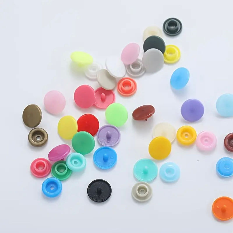 ACCESSORY: REFILL Set of Round Plastic Snap Fasteners: 100 Snaps