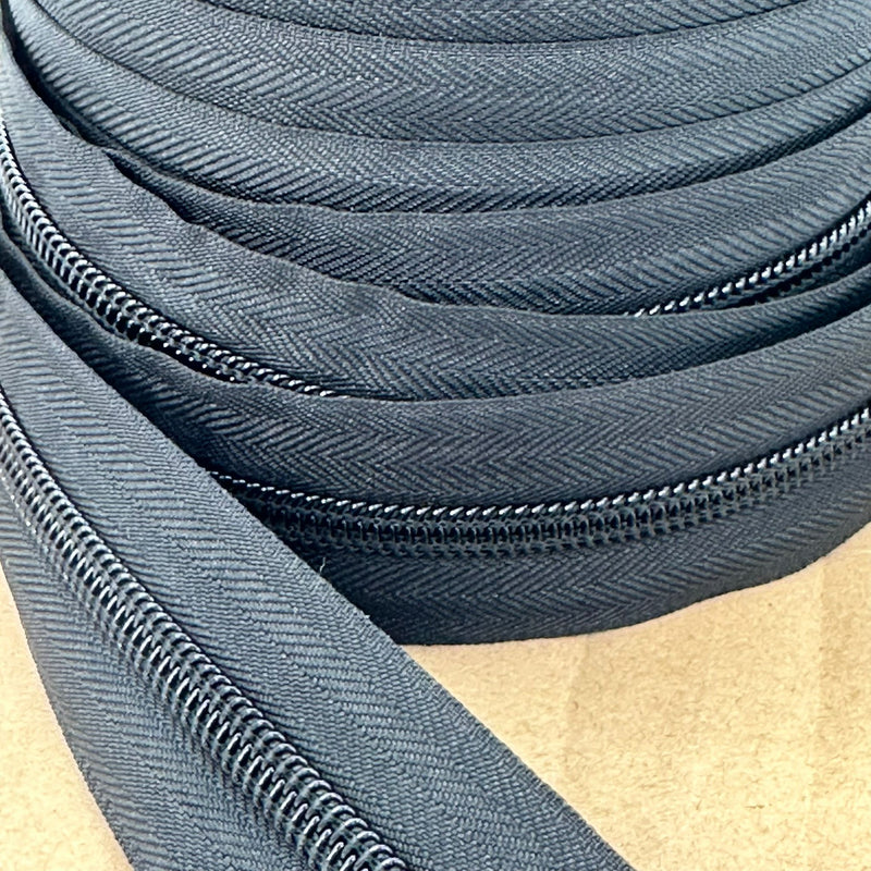 Zipper Tape BY THE METRE: Size 5: BLACK