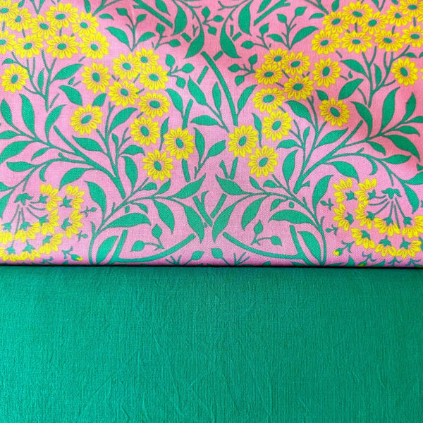 HALF METRE DUO: Kaffe Fassett x Morris & Co 'Michaelmas Daisy' Pink + Kaffe Fassett 'Shot Cotton' Emerald