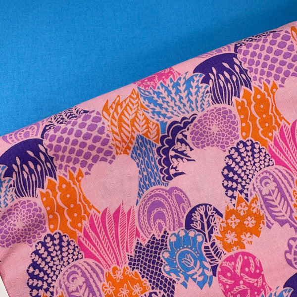 PERFECT PAIRING: 1/2m Anna Maria | Brave Fabric ‘Scales’ PWAH201 Pink + 1/2m Cyan Plain