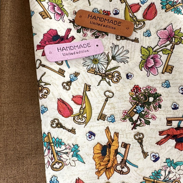 PERFECT PAIRING: 1/2m Duo + 2 Handmade Tags: Odile Bailloeul 'Keys To Secrets' Cream + Renee Nanneman 'Cottage Cloth II' in N3 Hazelnut