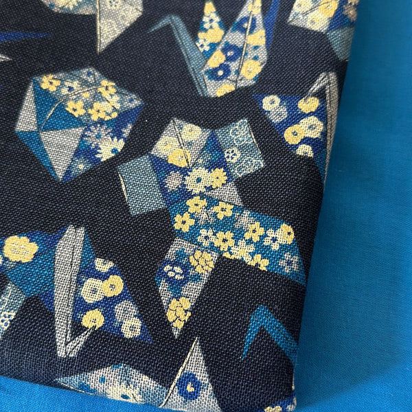 Half Metre Heaven: Sevenberry for Robert Kaufman | Nara Homespun 'Paper Cranes' 88501D2-5 NAVY with Hawaiian plain