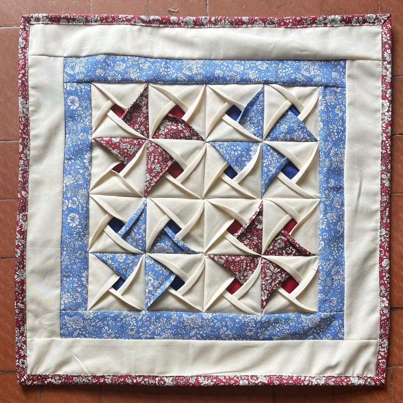 FABRIC KIT: Folded Pinwheel Cushion Cover: Blue + Red