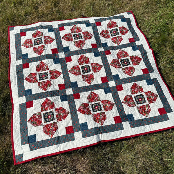 SAMPLE SALE: L12: Schoolhouse Tile Quilt (backed in William Morris)