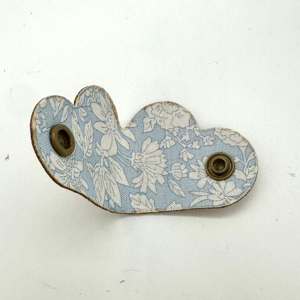 SAMPLE SALE: AE12: Heart Cable Tidy with Plastic Snap Fastener in Cork and Liberty
