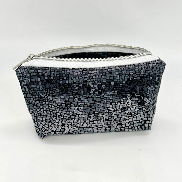 SAMPLE SALE: AX12: Ten Minute Any Size Pouch (Single)