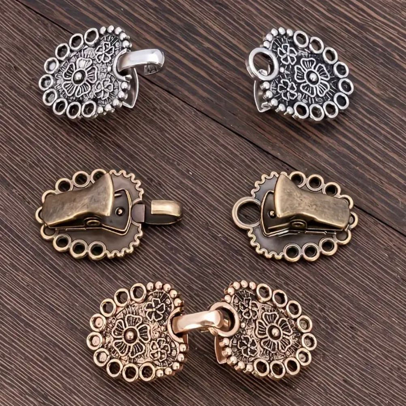 HARDWARE: Shawl Clip: *D* Filigree Heart Antique SILVER