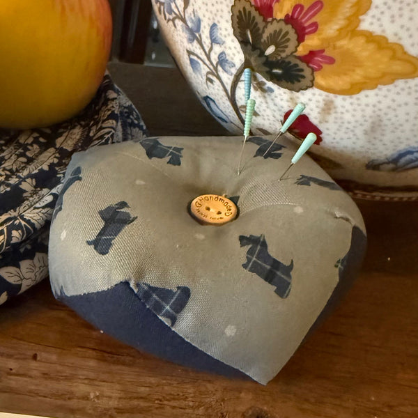 INSTRUCTIONS with FREE Fabric + Buttons: Biscornu Style Pincushion