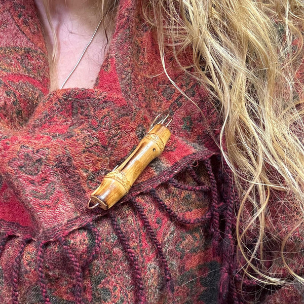 HARDWARE: Shawl Pin: Bamboo Knot