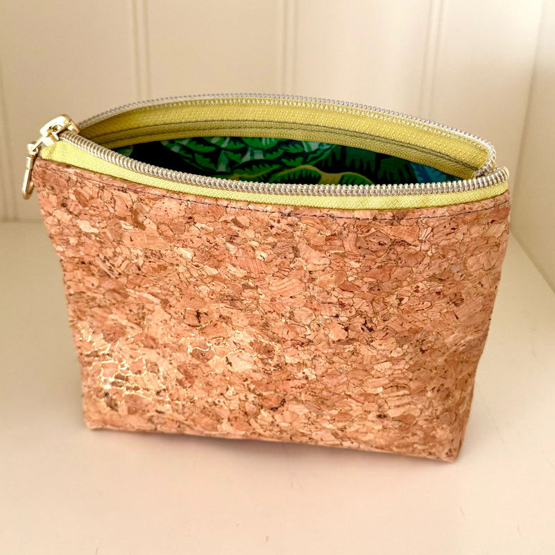 INSTRUCTIONS: Versatile Pouch in Cork or PU: PRINTED VERSION
