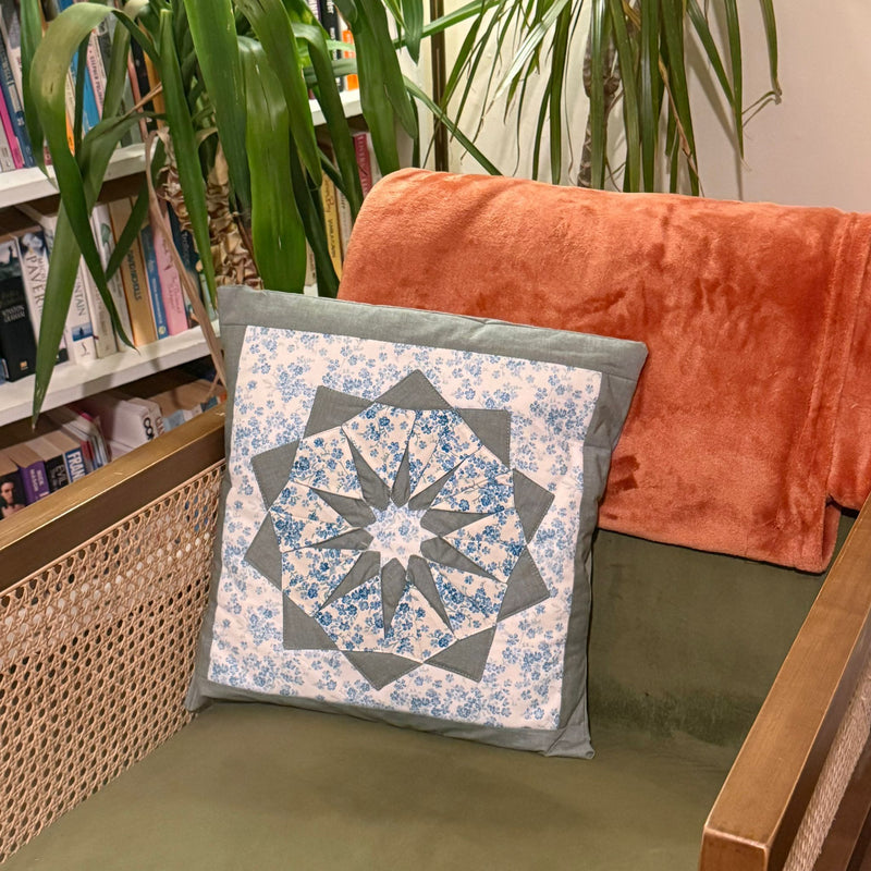 INSTRUCTIONS: Half Metre Heaven Cushion - Folded Square Circle: PRINTED VERSION