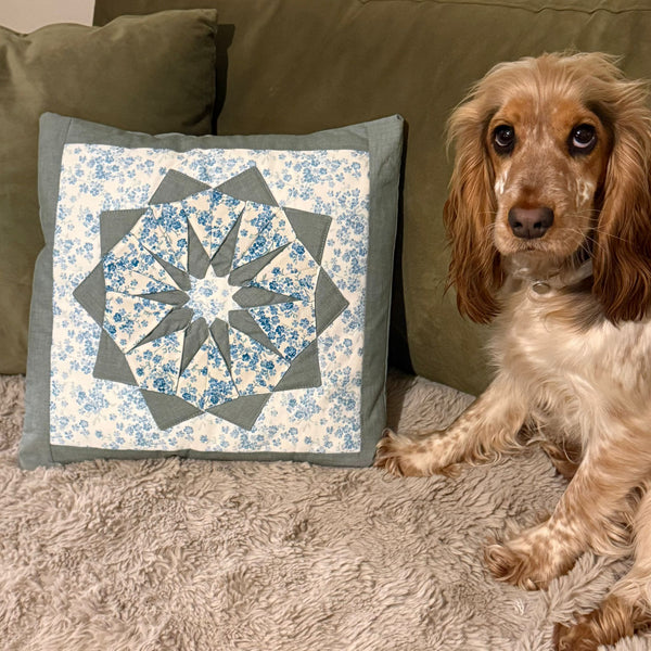 INSTRUCTIONS: Half Metre Heaven Cushion - Folded Square Circle: PRINTED VERSION