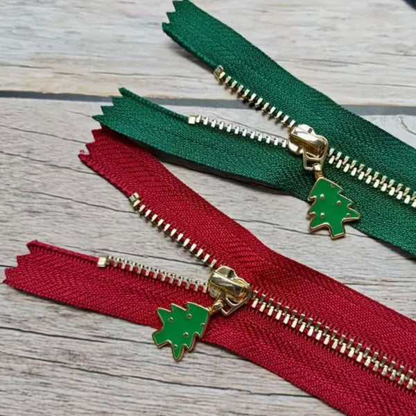 ZIP DUO: Pair of Festive 25cm Closed End Zippers with Silver Colour Teeth and Novelty CHRISTMAS TREE Pulls