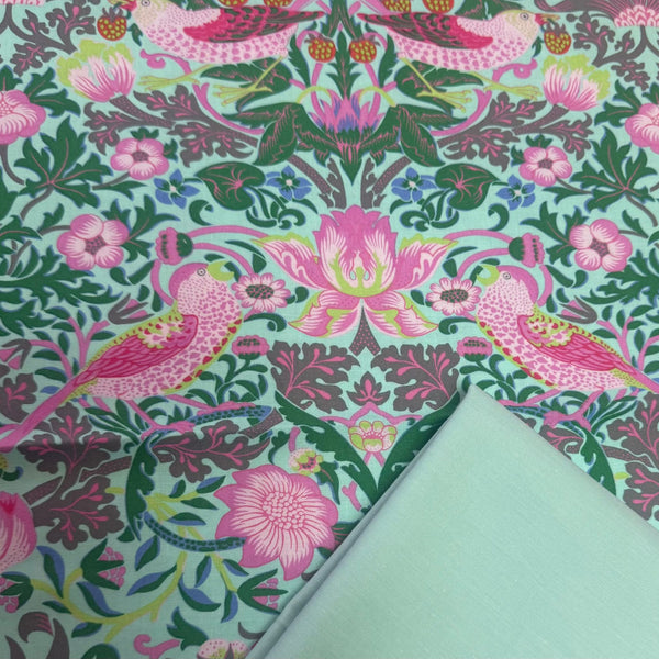 Half Metre Heaven: Kaffe Fassett x Morris & Co 'Strawberry Thief' PWKW013 Aqua with Mint Chambray