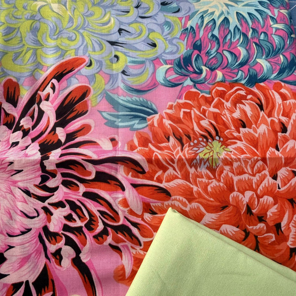 Half Metre Heaven: Kaffe Fassett Collective | Classics 'Japanese Chrysanthemum' PWPJ041 Contrast with Mint