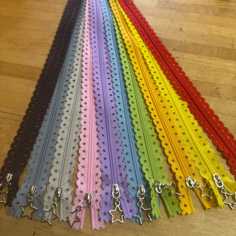 ZIPS *LUCKY DIP*: Pack of 10 Assorted Lace Zips with Star Design and P ...