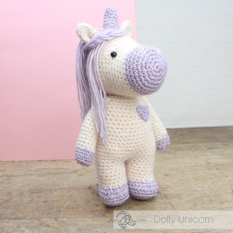 KIT: Hardicraft 'Dolly Unicorn' Crochet Kit