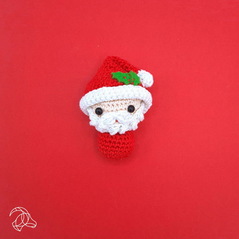 KIT: Hardicraft 'Mini Santa' Crochet Kit