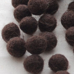 100% Wool Felt Ball for House of Zandra Toys: 1cm: Dark Brown