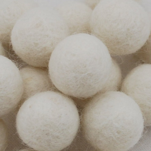 100% Wool Felt Ball for House of Zandra Toys: 2cm: Ivory White