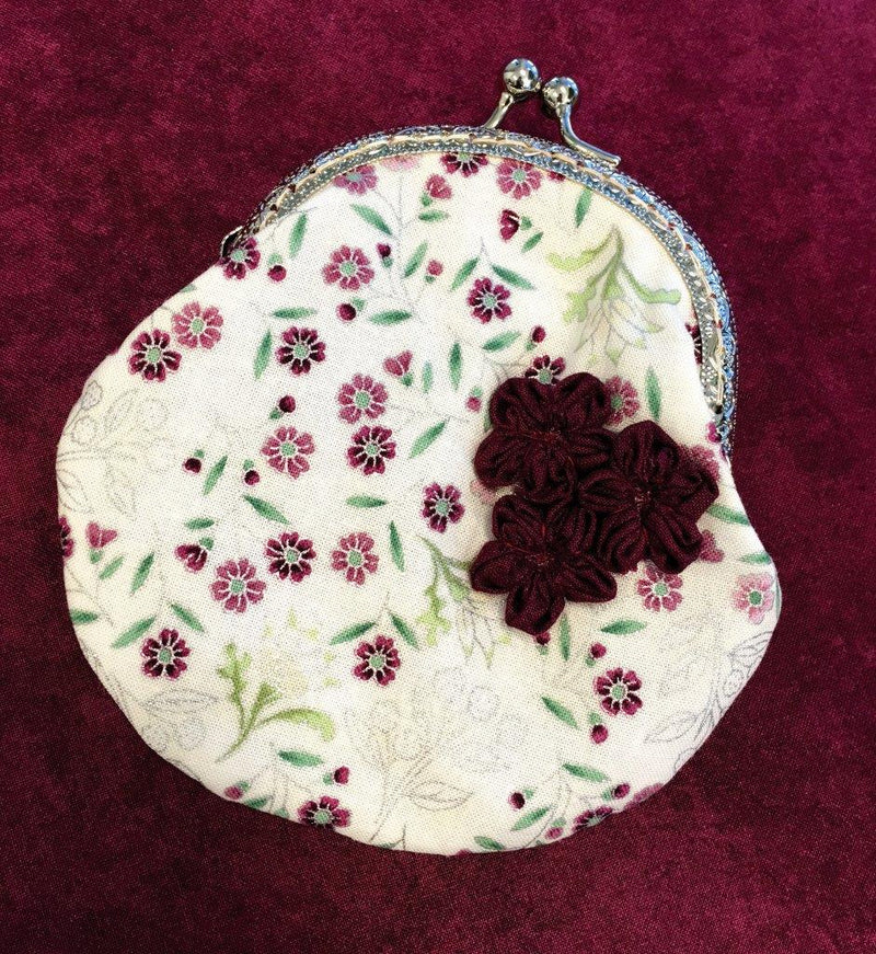 INSTRUCTIONS: Leesa Chandler Melba Coin Purse Pattern: PRINTED VERSION